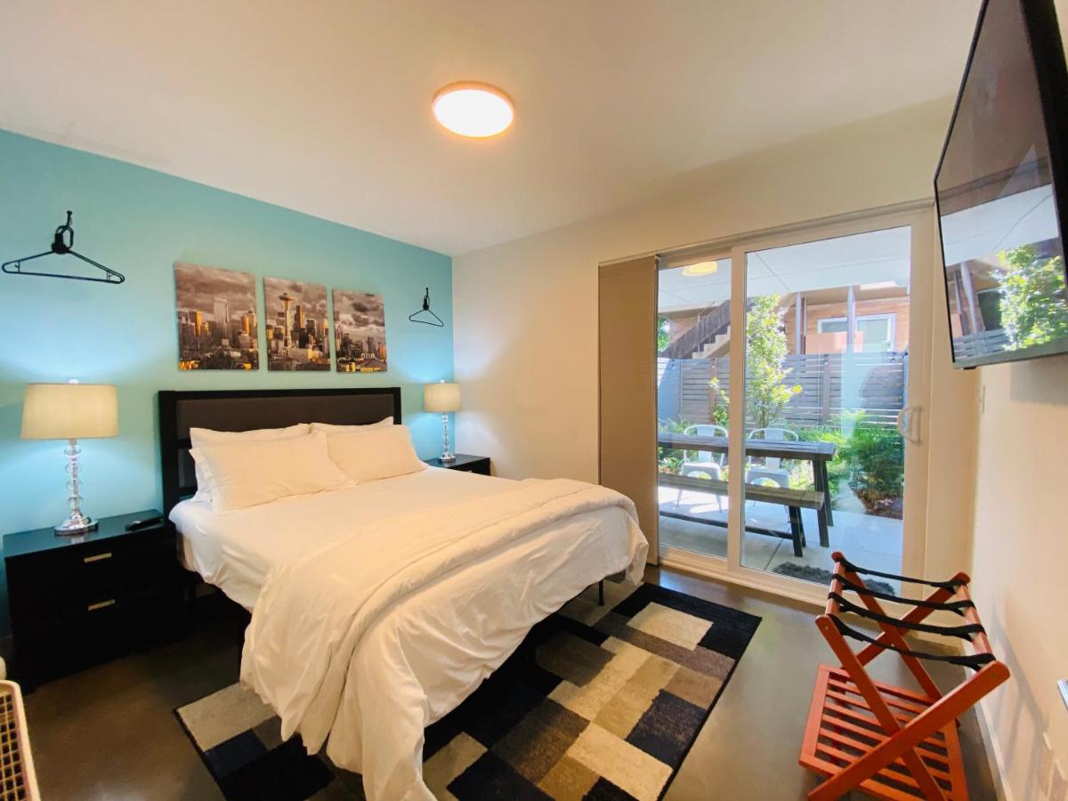 Modern Ballard Townhouse - 92 Walkscore & Rooftop! Seattle Exterior photo