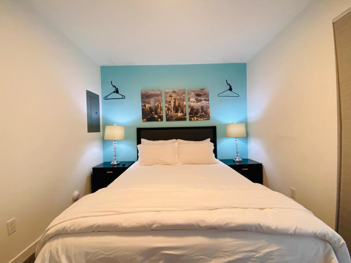 Modern Ballard Townhouse - 92 Walkscore & Rooftop! Seattle Exterior photo